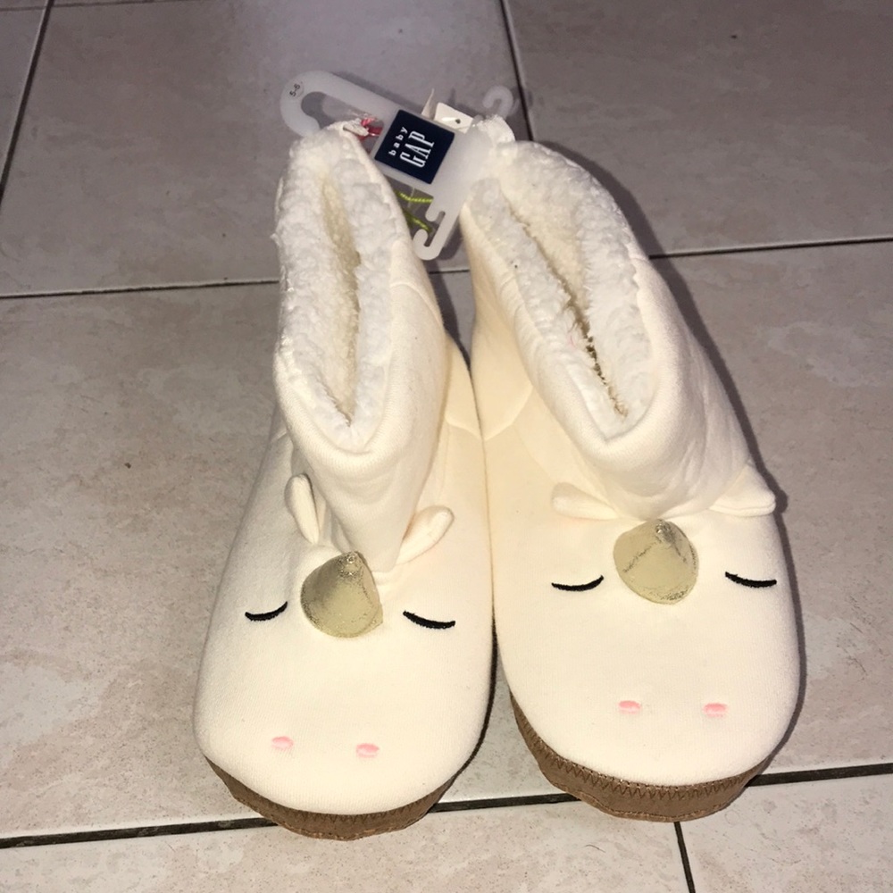Kids Unicorn Sherpa boot slippers NWT